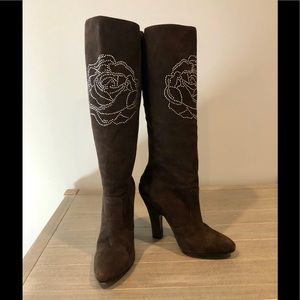 Betsey Johnson Voyage Brown Suede Boots Size 6.5